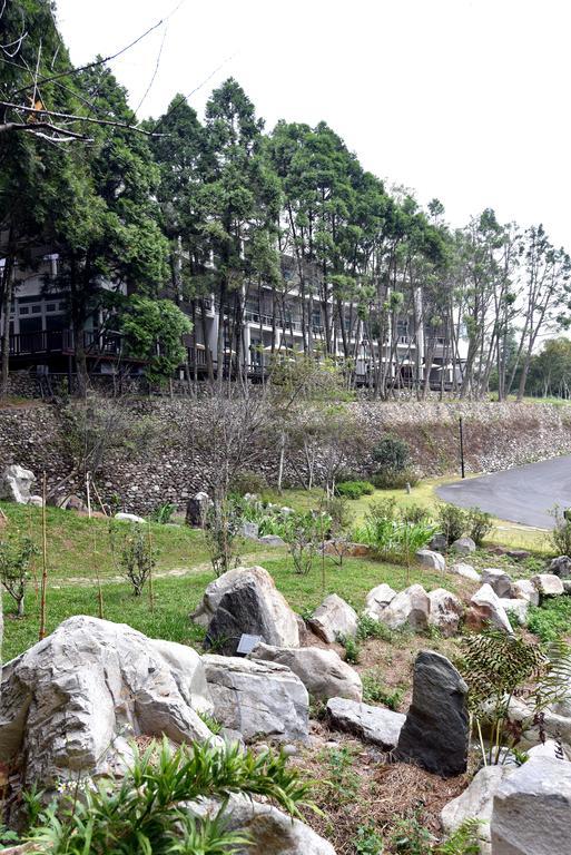 Sun Moon Lake Bamboo Rock Garden Юйчи Экстерьер фото